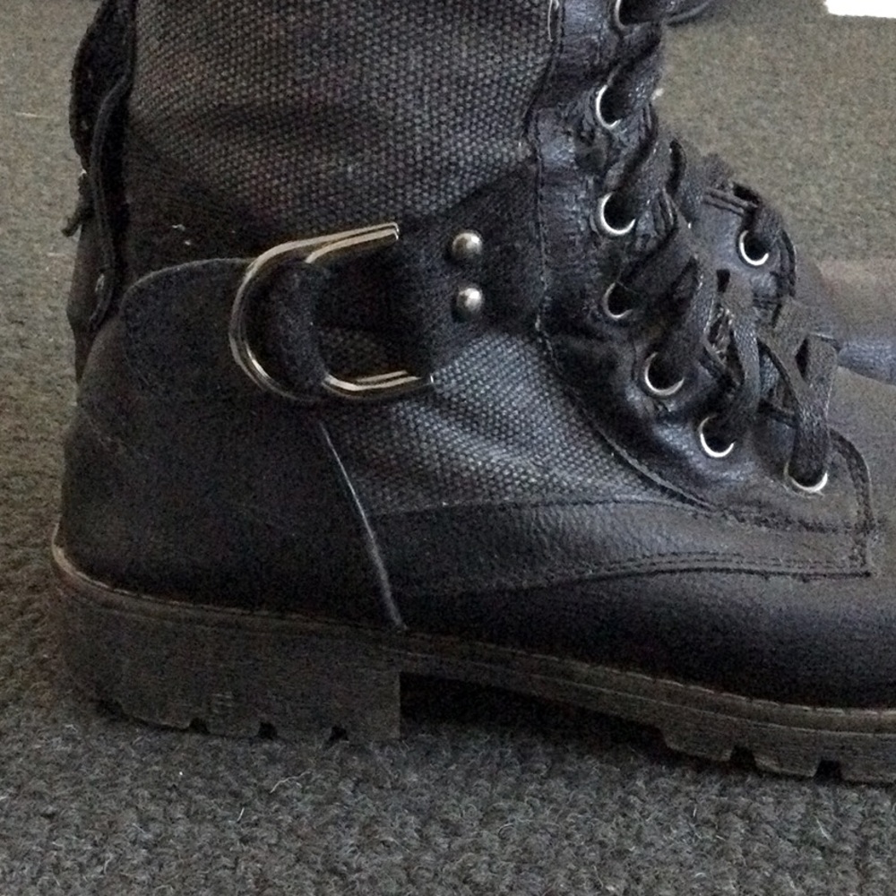 Canvas and Leather Boots - Juno